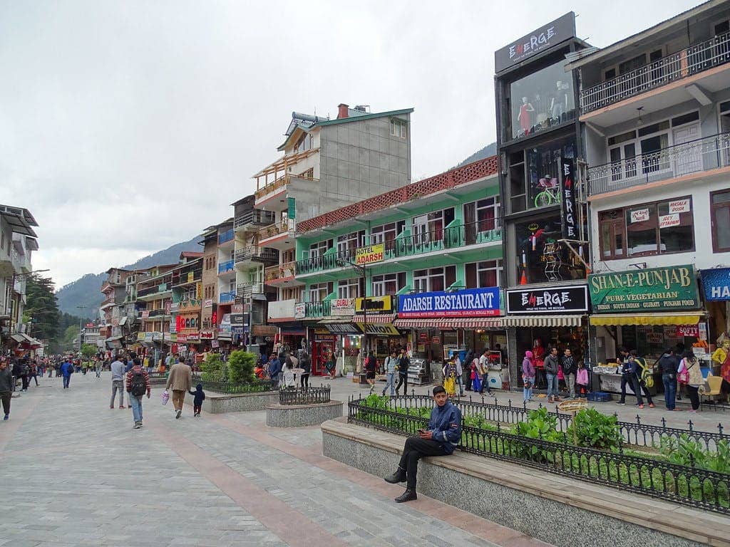 Mall Road, Manali